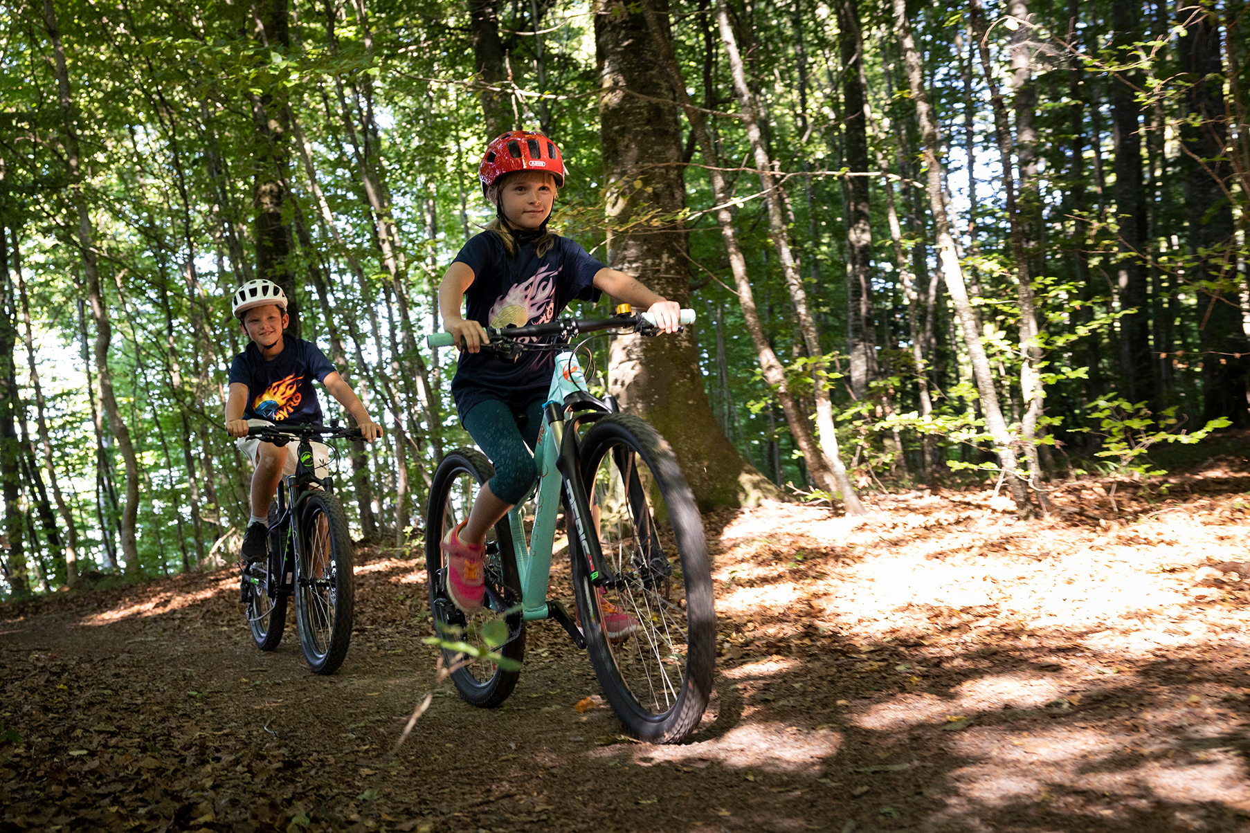Kids auf dem Velo Pyro.png